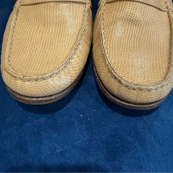 Cole Haan Tan Laurel Penny Loafer Women's Size 8.5 - Picture 3 of 7
